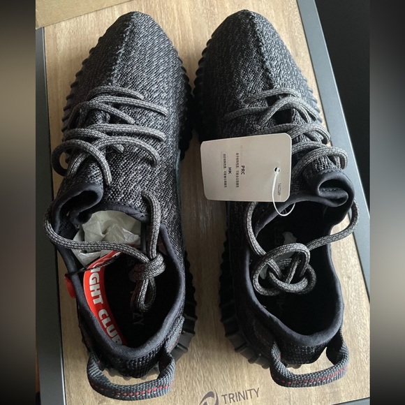 Adidas Yeezy boost 350 V1 Pirate Black size 11 2015 original release - Picture 1 of 12